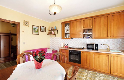 Saint Maurice Apartment | Apartment 'Maison Blanchet' with Mountain View and Balcony