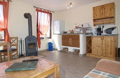 Salem Apartment | Apartment 'Malchiner See, 35qm' with Lake View, Shared Terrace and Wi-Fi