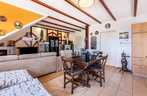 Hubertshofen Apartment | Apartment 'Malsam' with Lake View, Balcony and Wi-Fi