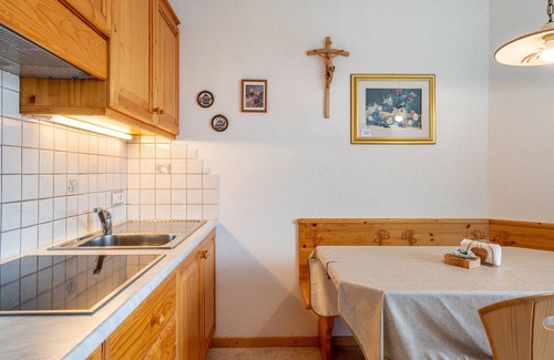 Albions Apartment | Apartment 'Malsötscherhof A' with Mountain View, Private Terrace and Wi-Fi