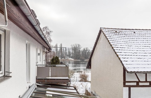 Ohningen Apartment | Apartment 'Maria' with Lake View, Balcony and Wi-Fi