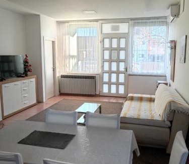 Slavonski Brod Apartment | Apartment Marija