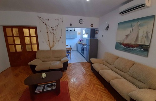 Broce Apartment | Apartment Marin (10895-A1) - Ston