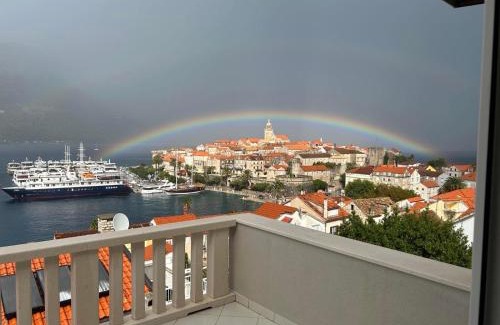 Cove Tri Zala (Zrnovo) Apartment | Apartment Marina