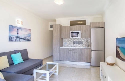 Fuengirola City Centre Apartment | Apartment "Marina Sunny View" with Wi-Fi, Garden & Terrace