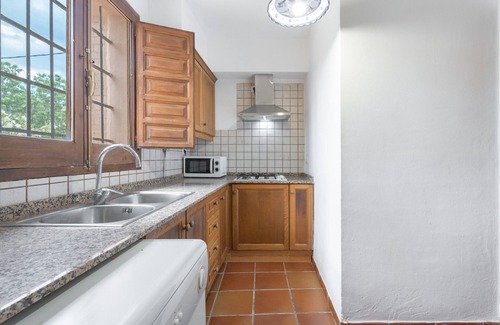 Altura Apartment | Apartment 'Marta' with Mountain View, Shared Pool and Shared Garden