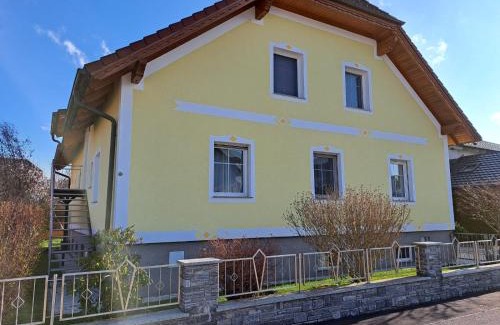 Schallaburg Apartment | Apartment Martin