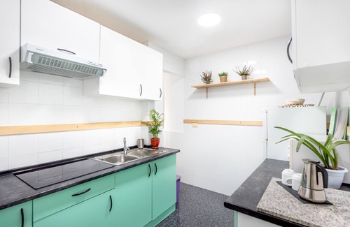 Burriana Apartment | Apartment "Masai Mara" with Wi-Fi and Air Conditioning