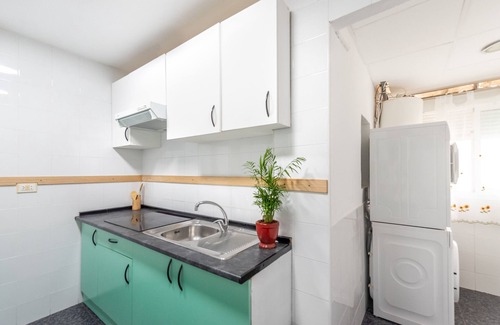 Burriana Apartment | Apartment "Masai Mara" with Wi-Fi and Air Conditioning