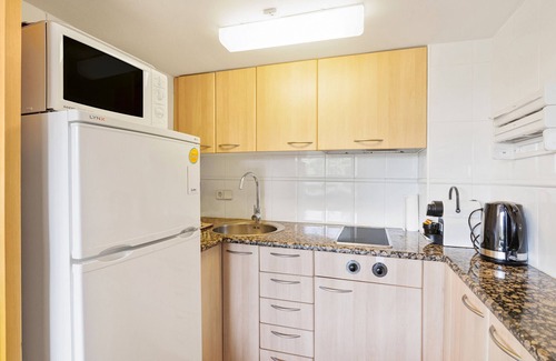 Alp Apartment | Apartment 'Masella' with Mountain View, Shared Garden