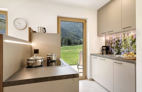Ultimo Apartment | Apartment "Masi Rosmarin" with Mountain View, Private Terrace and Wi-Fi