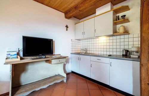 San Pancrazio Apartment | Apartment 'Mayrhof Tanne' with Mountain View, Wi-Fi, Balcony & Garden