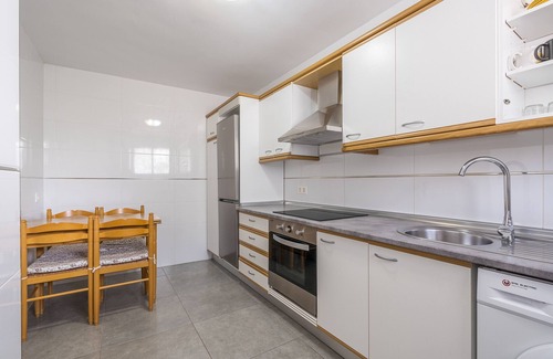 La Herradura Apartment | Apartment 'Mediterraneo 7' with Sea View, Wi-Fi and Air Conditioning