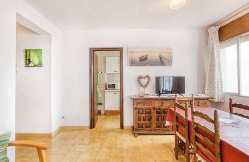 Llanca Apartment | 'Apartment Mediterranean View 3-4' close to the Beach with Terrace & Wi-Fi