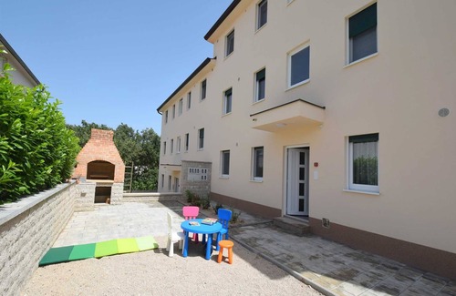 Cizici Apartment | Apartment Medna B2 on the Ground Floor