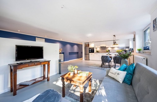 Brodten Apartment | Apartment 'Meerlust' with Private Terrace, Private Garden and Wi-Fi