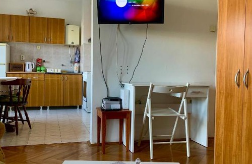 Dorcol Apartment | Apartment Melano