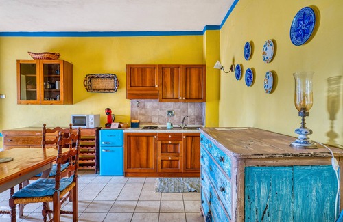Pietrauta Apartment | Apartment 'Merlot, 4' with Private Garden and Wi-Fi