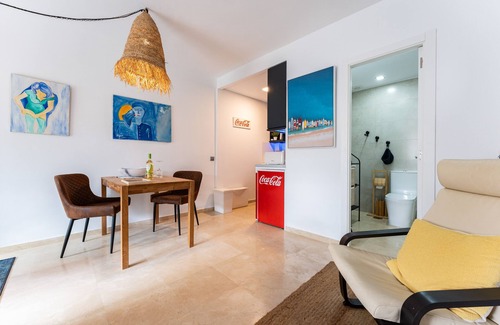 Cabopino Apartment | Apartment 'Mi Patio, Port Of Cabopino' with Shared Pool, Wi-Fi and Air Conditioning