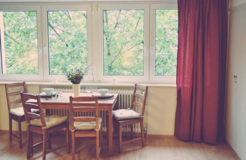 Stuhlinger-Eschholz Apartment | Apartment Mida