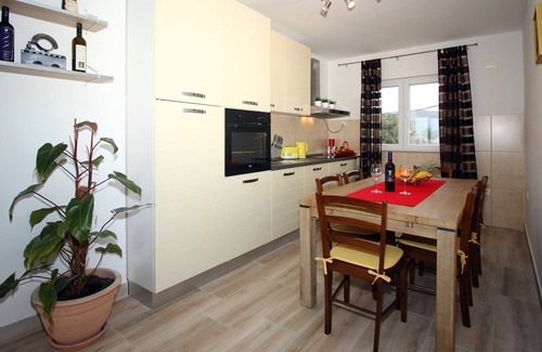 Cilipi Apartment | Apartment Milenka - Four Bedroom Apartment with Terrace