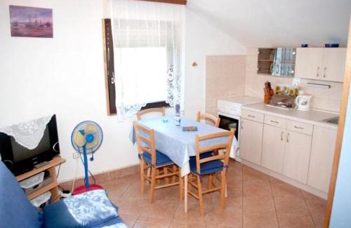 Prvic Luka Apartment | Apartment Mirni