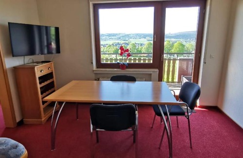 Kempfeld Apartment | Apartment mit Balkon