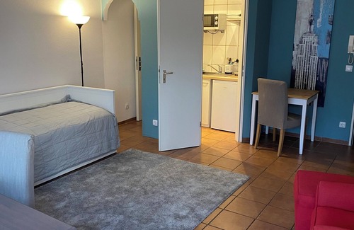 Alt-Godesberg Apartment | Apartment mit Blick auf die Godesburg und Garten