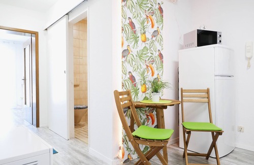 Norsingen Apartment | Apartment 'Mit Garten' with Private Terrace, Private Garden and Wi-Fi
