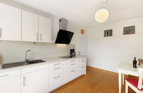 Harleshausen Apartment | Apartment 'Mit Privater Sauna' with Wi-Fi
