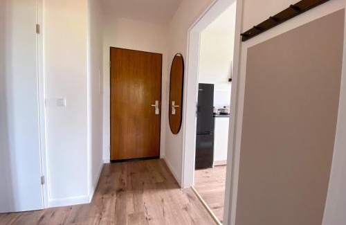 Hammfeld Apartment | Apartment mit Rheinblick, Messe, Balkon, Küche, Parkplatz