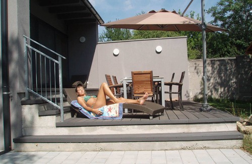 Monchhof House | Apartment mit Terrasse und Garten