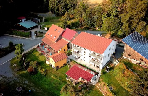 Marktrodach Apartment | Apartment Mittelberg on the first floor