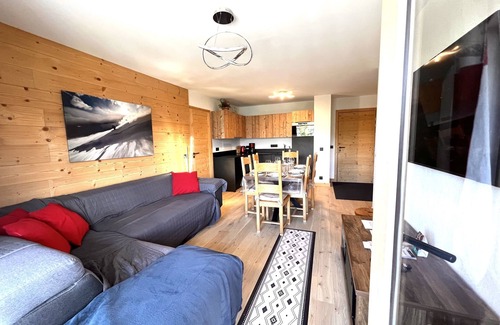 Montalbert Apartment | Apartment-Mountain view-Private Bathroom-Apartment