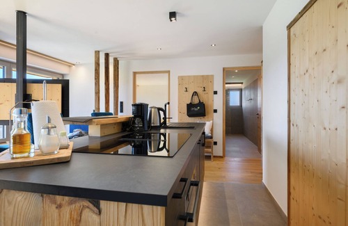 Salonetto Apartment | Apartment 'Moarhof Salbei' with Mountain View, Private Terrace and Wi-Fi