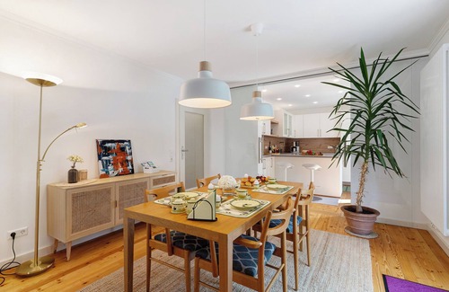 Oberharmersbach Apartment | Apartment 'Moderner Schwarzwaldtraum' with Private Terrace, Shared Garden and Wi-Fi