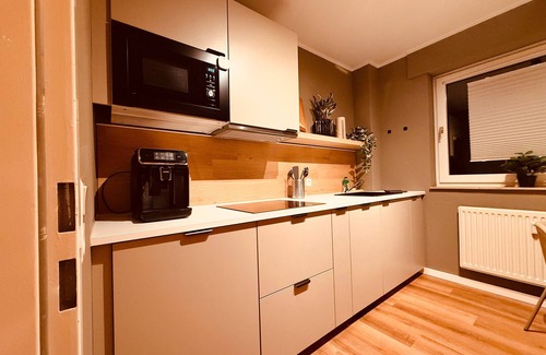 Huenxe Apartment | Apartment 'Modernes Design-Apartment Huenxe' with Balcony and Wi-Fi