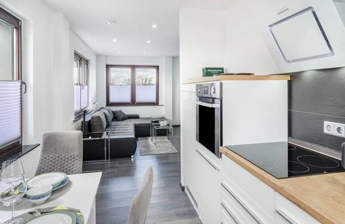 Bant Apartment | Apartment 'Moin, Die Ferienwohnung' with its own private little meadow and Wi-Fi