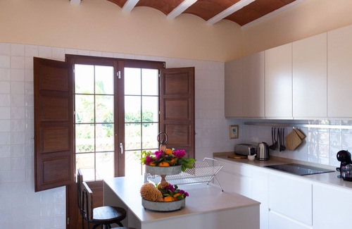 Corbera Apartment | Apartment 'Monsalva' with Mountain View, Wi-Fi and Air Conditioning