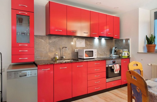 Schliengen Apartment | Apartment 'Monteur' with Shared Terrace and Wi-Fi
