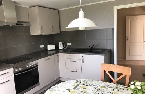 Kronprinzenkoog Apartment | Apartment 'Morgensonne' with Shared Terrace, Shared Garden and Wi-Fi