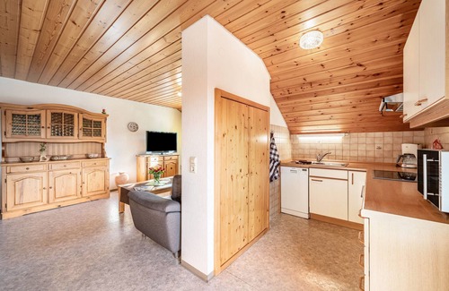 Todtnauberg Apartment | Apartment 'Morgensonne' with Mountain View, Shared Terrace and Wi-Fi