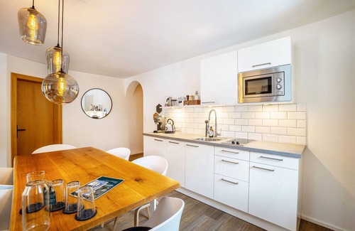 Casere Apartment | Apartment "Mountain Residence Kasern Nr 1" with Mountain View, Garden & Wi-Fi