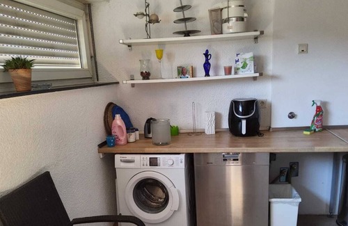 Saarlouis Apartment | Apartment 'Müller' with Balcony and Wi-Fi