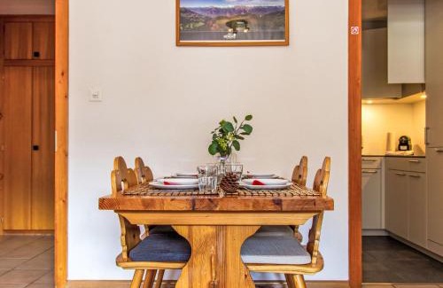 Saint-Pierre-de-Clages Apartment | Apartment Muverans I B1 by Interhome