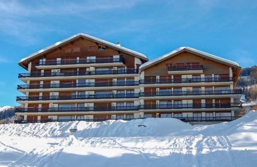 Saint-Pierre-de-Clages Apartment | Apartment Muverans I B1 by Interhome