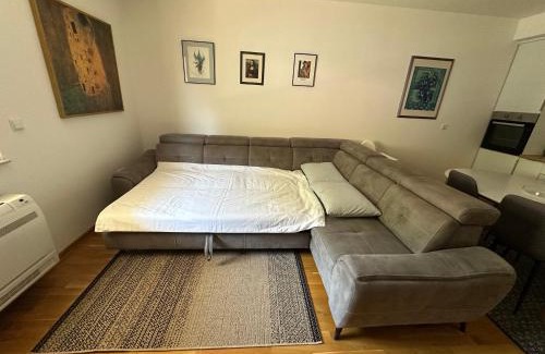 Mostar Old Town Apartment | Apartment Nadia 3min from Old Bridge with FREE Garage