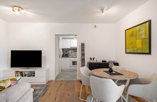 Pfeffingen Apartment | Apartment 'Naupenblick' with Private Terrace and Wi-Fi