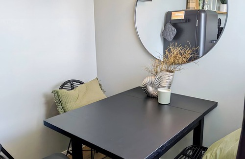 Heiligenhafen Apartment | Apartment 'Nautilus' with Shared Garden, Balcony and Wi-Fi