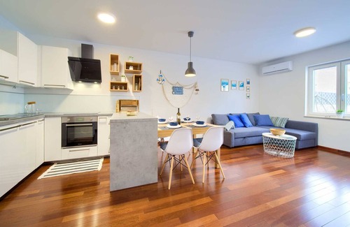 Silo Apartment | Apartment NB with a private pool